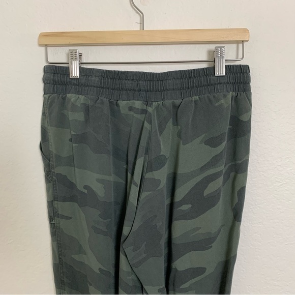 Splendid Boardwalk Green Camo Camouflage Joggers Size Small - Picture 10 of 16